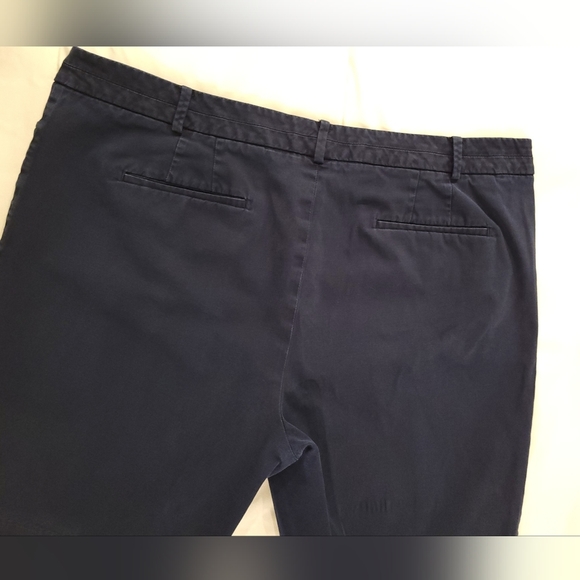 TALBOTS The Perfect Short Dark Navy Blue Shorts Size 16 - Picture 4 of 9